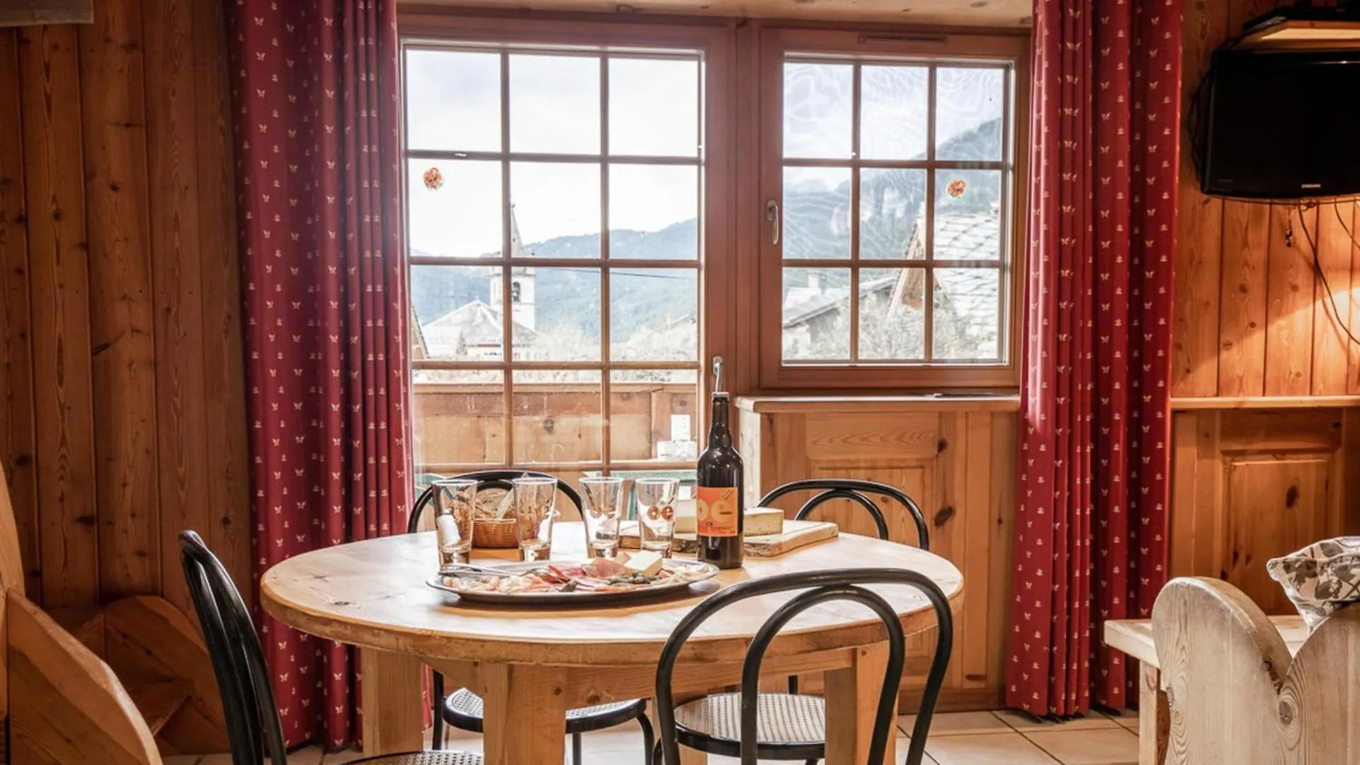 Chalet Les Lioues Sollières-Sardières
